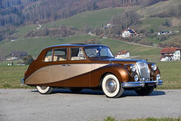 Bild: Daimler Majestic Major Empress II (1963) - als Lot 70 angeboten an der Versteigerung der Oldtimer Galerie Toffen am 22. März 2025