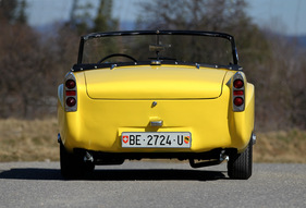 Daimler SP 250 (1960) - Heckansicht des Briten, ohne Stossstangen Daimler SP 250 (1960) - Heckansicht des Briten, ohne Stossstangen