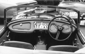 Daimler SP 250 (1960) - Interieur, gesehen an einem Treffen im Jahr 1980