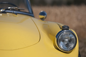 Daimler SP 250 (1960) - der Wagen baut vorne trotz V8 recht tief