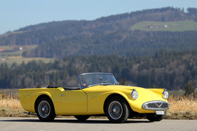 Daimler SP 250 (1960) - wirkt so friedlich, doch sobald der Motor läuft, ist Ende mit der Gemütlichkeit