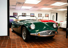 Daimler SP250 Dart (1963) - als Lot 216 angeboten an der Bonhams Amelia Island Versteigerung am 3. März 2022