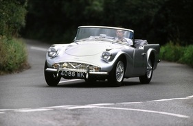 Daimler SP250 Roadster (1963) - als Lot 327 angeboten an der Bonhams Versteigerung anlässlich des Goodwood Festival of Speed am 27. Juni 2014