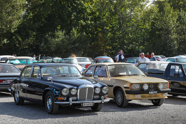 Daimler Sovereign und Opel Ascona B – Albisgütli Classic Cars & Bikes Oktober 2023