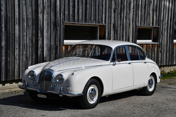Daimler V8-250 Saloon (1968) - als Lot 28A an der Versteigerung der Oldtimer Galerie in Toffen am 28. März 2020