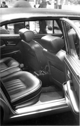 Daimler XJ 12 LWB - verlängerter Radstand auch bei Jaguar/Daimler mit den L- bzw. LWB-Versionen - am Genfer Automobilsalon 1974