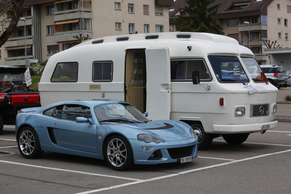 Damit wäre man gerüstet - Mercedes-Wohnmobil und Lotus Europa S - Fantastic Plastic 2019