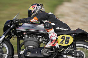 Dani Pedrosa auf der Hannah Paton 500 (1967) - Goodwood Revival 2019