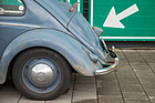 Danke, weisser Pfeil: "Papstnase" auf der Motorhaube mit integriertem Bremslicht beim Brezelkäfer – 75 Jahre VW in der Schweiz
