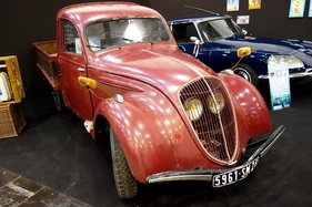Dans son jus: Peugeot 202 Pick up (1938) an der Essen Motor Show 2019 - Angeboten für EUR 7'300.