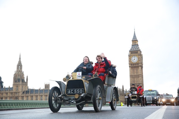 Darracq Rear-entrance Tonneau (1904) - am Bonhams London to Brighton Veteran Car Run 2014