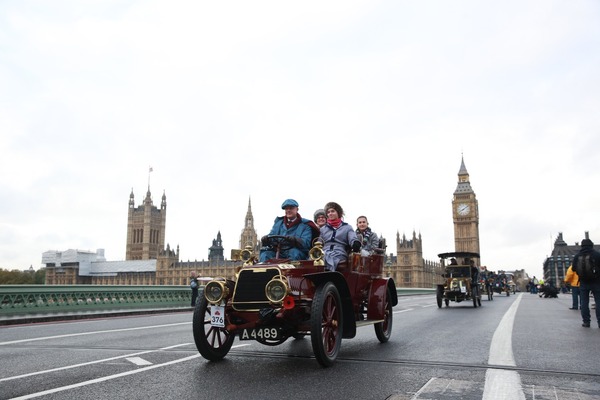 Image: Darracq Tonnau (1904) - at the Bonhams London to Brighton Veteran Car Run 2014
