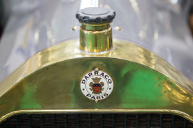 Darracq Type TT13 (1913) - Markenzeichen - Rétromobile Paris 2022