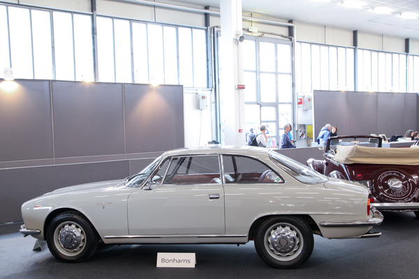 Das Alfa Romeo 2600 Sprint Coupé wurde nicht verkauft - Höchstgebot EUR 40'000 - Bonhams Padua Versteigerung am 27. Oktober 2018