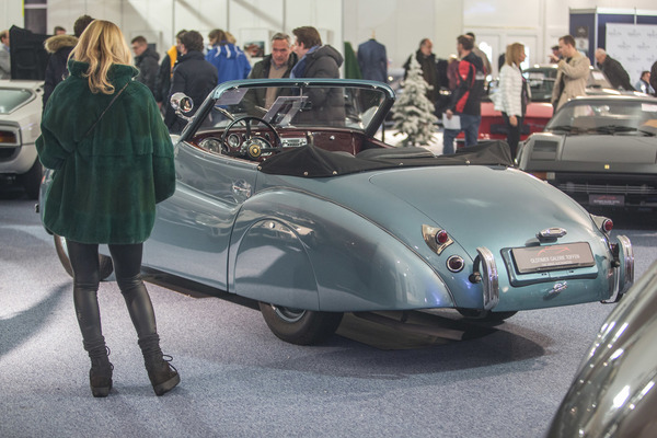 Das Autenrieht-Cabriolet auf Basis eines Jaguar XK 120 - Versteigerung der Oldtimer Galerie in Gstaad am 29. Dezember 2017