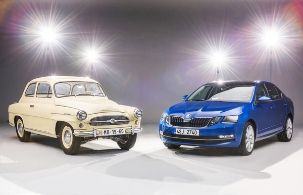 Bild: Das Bild zeigt einen Vertreter der ersten Skoda Octavia Generation aus dem Jahr 1959 und das aktuelle Modell von 2018