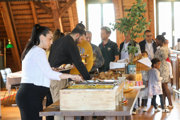 Image: The brunch buffet for connoisseurs - Big oldtimer/youngtimer end-of-season brunch Emil Frey/Zwischengas October 1, 2023