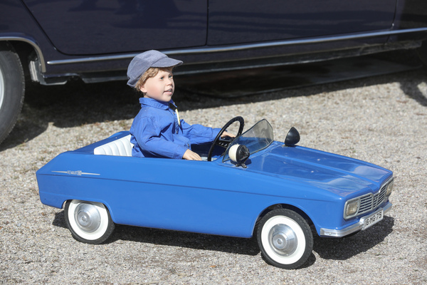 Das Kinderauto für Renault-16-Freunde - 19. ASC Classic-Gala Schwetzingen 2023