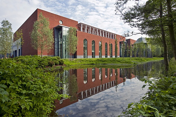 Das Louwman Museum in Den Haag - Museum von hinten gesehen