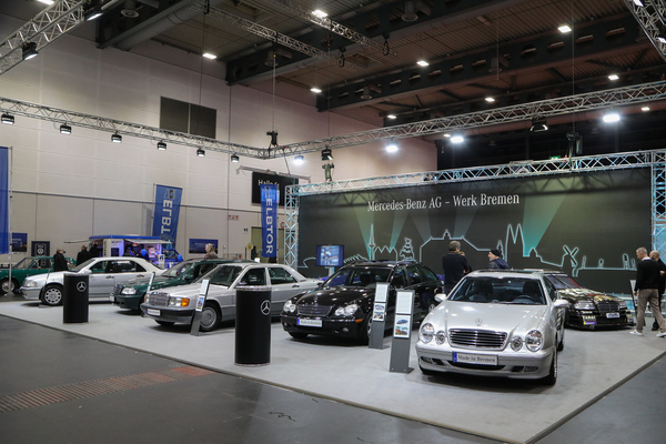 Bild Das Mercedes-Werk Bremen zeigt einige der Autos, die über die letzten Jahrzehnte in der Fabrik entstanden - Bremen Classic Motorshow 2023