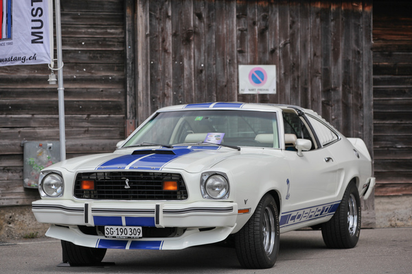 Das Modell "Cobra", u.a. bekannt aus "Drei Engel für Charlie" - Mustang & Shelby Meeting 2017 in Zug