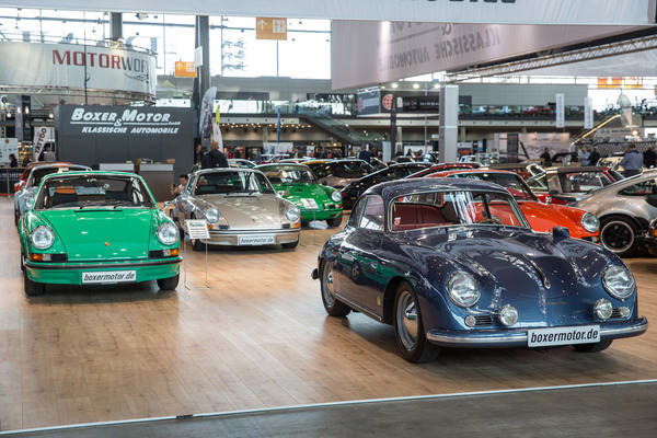 Image: The Porsche range at the trade fair was diverse - Retro Classics 2022