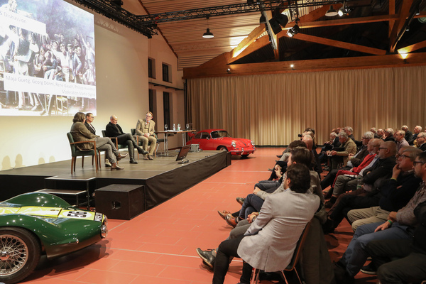 Das Publikum diskutierte eifrig mit - 24. Infoveranstaltung / SCR Academy am 26. Januar 2023