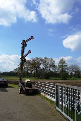 Das Signal ist schon da, Gleise und Lok fehlen noch – Zu Besuch in der Sammlung Hilker