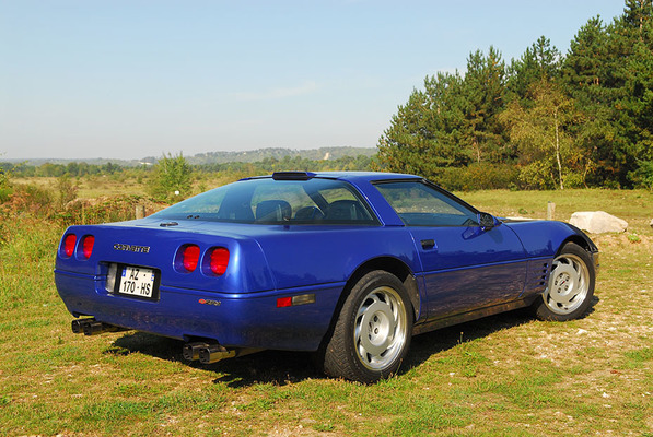 The youngtimer magazine celebrates epoch-making sports cars of the 90s as part of Retromobile 2020 - Chevrolet Corvette ZR-1 (1990)