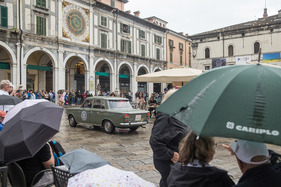 Das perfekte Begleitfahrezug Fiat 1500 "Polizia" - 1000 Miglia 2024 Das perfekte Begleitfahrezug Fiat 1500 "Polizia" - 1000 Miglia 2024