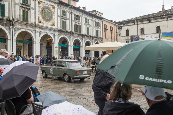 Das perfekte Begleitfahrezug Fiat 1500 "Polizia" - 1000 Miglia 2024