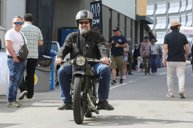 Das schöne am historischen Motorrad: die ganze Technik ist sichtbar – Older Classics Mai 2024 Das schöne am historischen Motorrad: die ganze Technik ist sichtbar – Older Classics Mai 2024