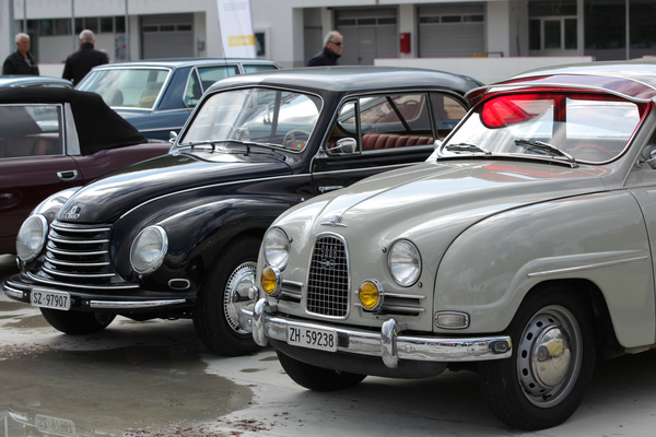 Dass sie denselben Motor haben, sieht man ihnen nicht an - Dolder Classics Mai 2019