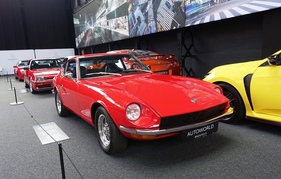 Datsun 240 Z (1970) – Sonderausstellung "Big in Japan" in der Autoworld Brüssel