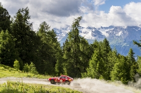 Bild Datsun 240Z (1973) - Gesamtsieger bei den "Classics" - unterwegs in Europa - Rallye Peking-Paris 2016
