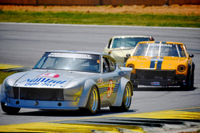Datsun 240Z (1973) am Classic Motorsports Mitty 2018