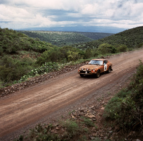Datsun 260 Z (1974) - Safari Rallye