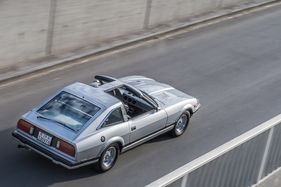 Datsun 280 ZX (1982) - um ein paar km/h dürfte die Spitzengeschwindigkeit bei offenem Dach schon sinken, aber wen kümmert's?
