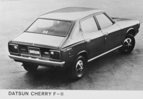 Datsun Cherry 120A F-II (1977) - 4-türige Limousine für Europa
