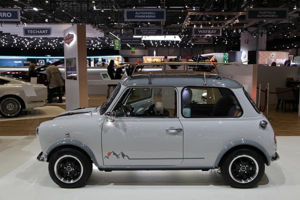David Brown Automotive Mini Remastered (2019) - modernisierter Mini mit Skiern - Genfer Automobilsalon 2019