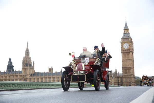 De Dion Bouton Rear-entrance Tonneau (1904) - am Bonhams London to Brighton Veteran Car Run 2014