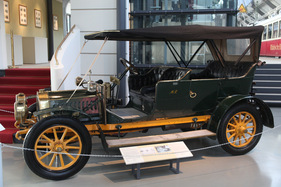 De Dion-Bouton Tourenwagen (1909) - im Verkehrszentrum des Deutschen Museums