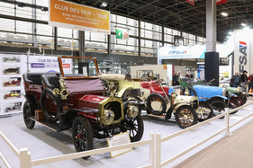 De Dion Bouton Type CS2 (1911) – Teil des Standes des Club Teuf-Teuf – Rétromobile Paris 2025