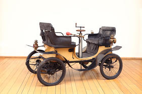 De Dion-Bouton Vis-à-vis Type D (1899) - angeboten als Lot 316 an der Bonhams-Versteigerung im Grand Palais Paris am 4. Februar 2016