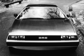 De Lorean DMC-12 (1979) - Vorserienprototyp - gut sichtbar die Edelstahloberfläche