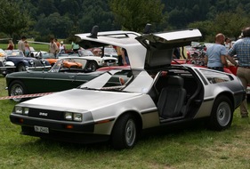 De Lorean DMC-12 (1982) - De Lorean an einem Treffen für englische Fajrzeuge im Jahre 2007 (1982)