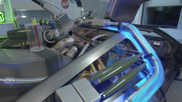 De Lorean DMC-12 (1982) - Filmauto-Replika - Liebe zum Detail