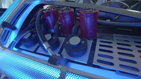 De Lorean DMC-12 (1982) - Filmauto-Replika - grosse Kondensatoren (1982)