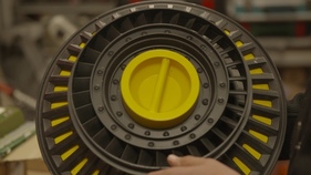 De Lorean DMC-12 (1982) - Filmauto-Replika - hier schüttete man im Film das Plutonium hinein (1982)