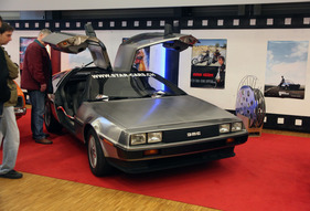 De Lorean DMC12 (1980) - bekannt aus den Filmen "Back to the Future" - am OTM Fribourg 2013